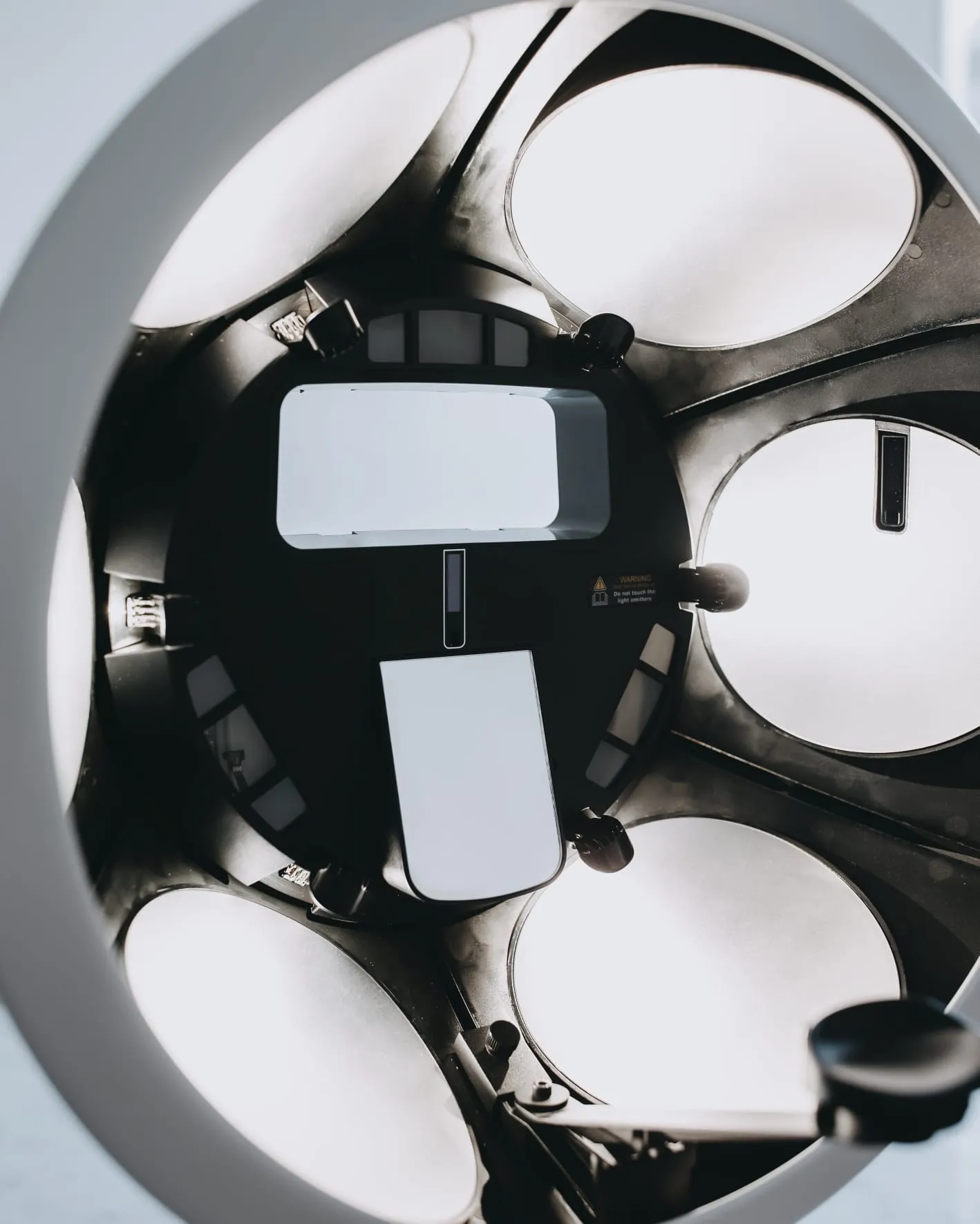 Lichtquellen im Inneren der OBSERV 320x